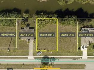 2105 Trafalgar Pkwy, Cape Coral, FL 33991