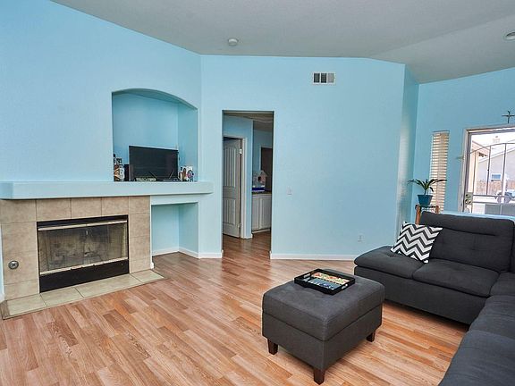 3rd image of 13754 Summer Wind St