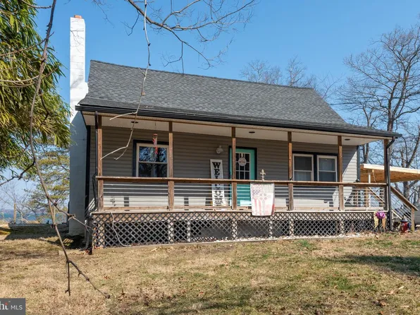 26484 Peninsular Dr, Hollywood, MD 20636