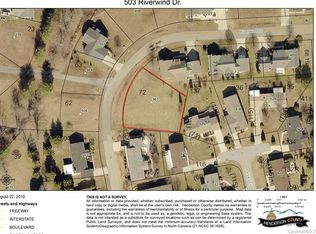 503 Riverwind Dr, Hendersonville, NC 28739
