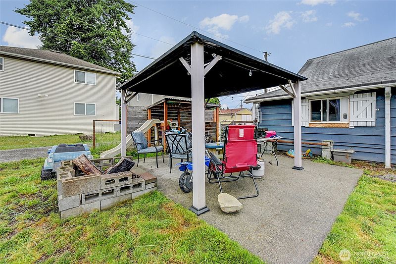 5th image of 112 Cascade Avenue