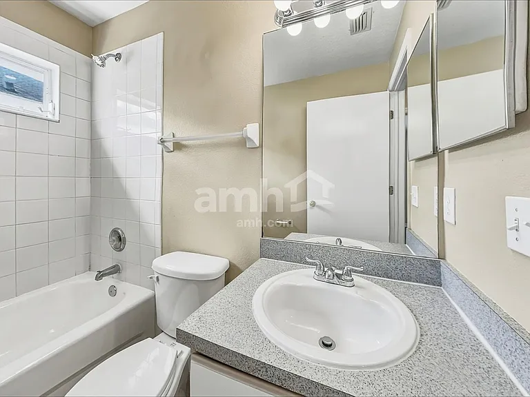 12024 Cedarfield Dr — Photo 14