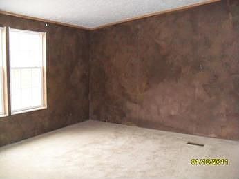 2nd image of 616 Palmer Rd