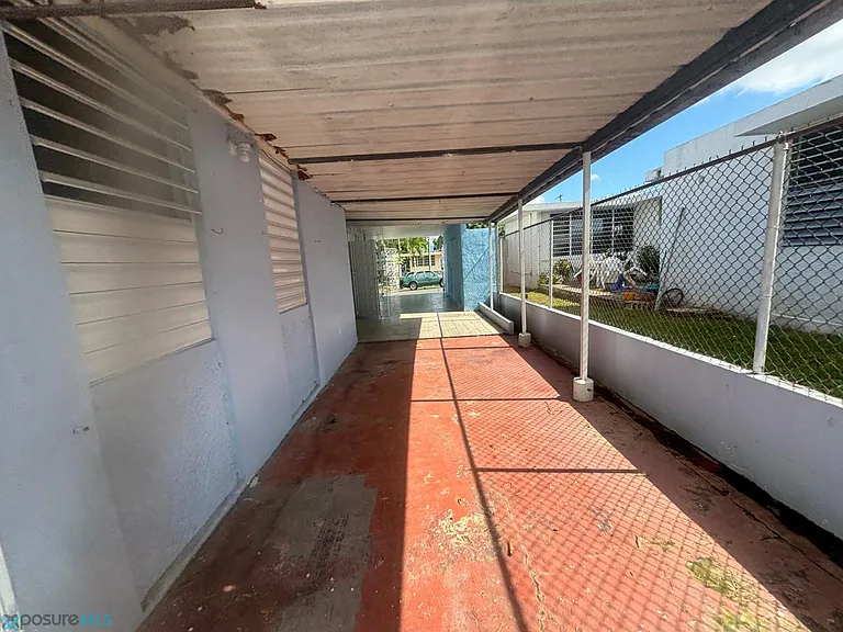 2 Calle 8 #G — Photo 15