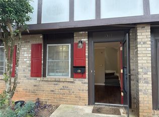 1317 Kingsgate Dr, Stone Mountain, GA 30083