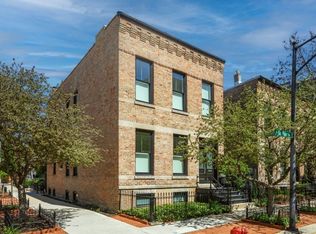242 W St Paul Ave, Chicago, IL 60614
