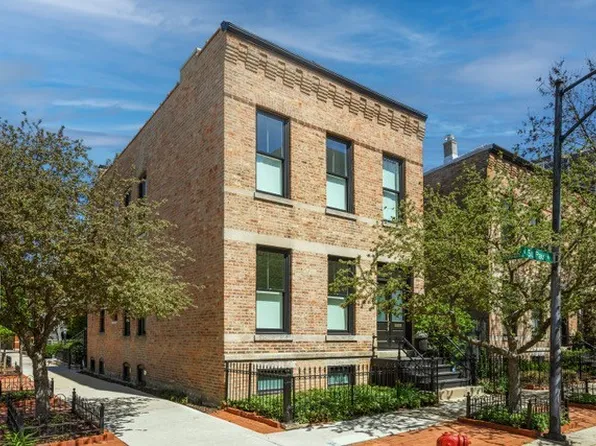 242 W St Paul Ave, Chicago, IL 60614