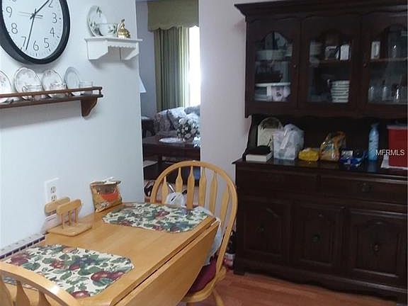 4th image of 1205 Simmons Way