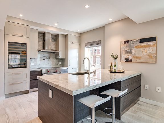 3rd image of 7 Warren Ave Penthouse 17