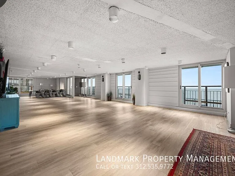 6033 N Sheridan Rd #35D — Photo 35