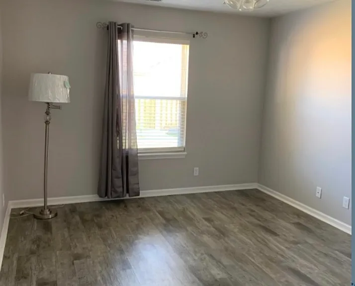 2318 Temple Ct E — Photo 12