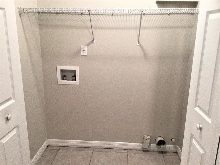 821 Park Trail Dr — Photo 17