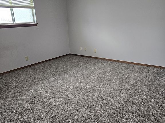 5th image of 4009 Sheridan Rd #B