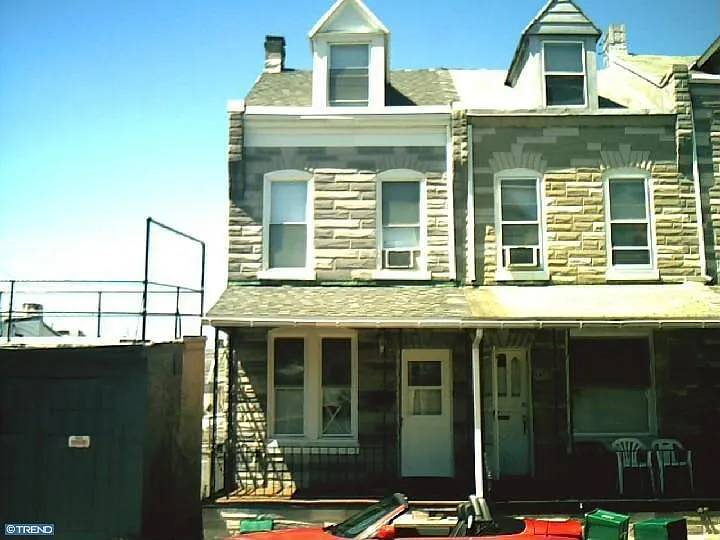 1410 Mulberry St photo 1