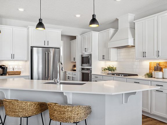 7th image of this home