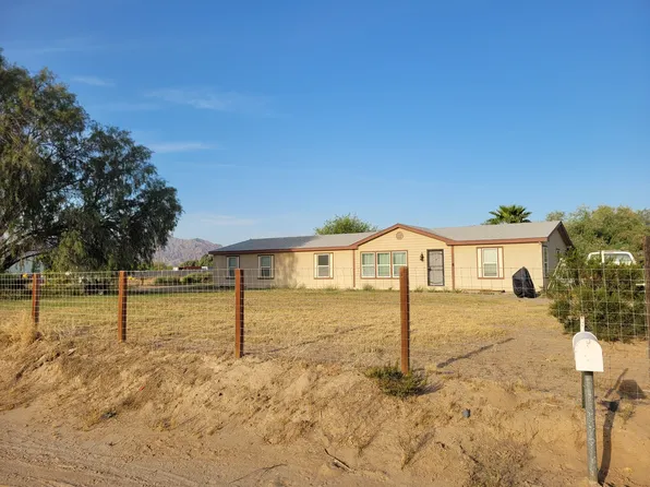 10450 S Rhyolite Ave, Wellton, AZ 85356