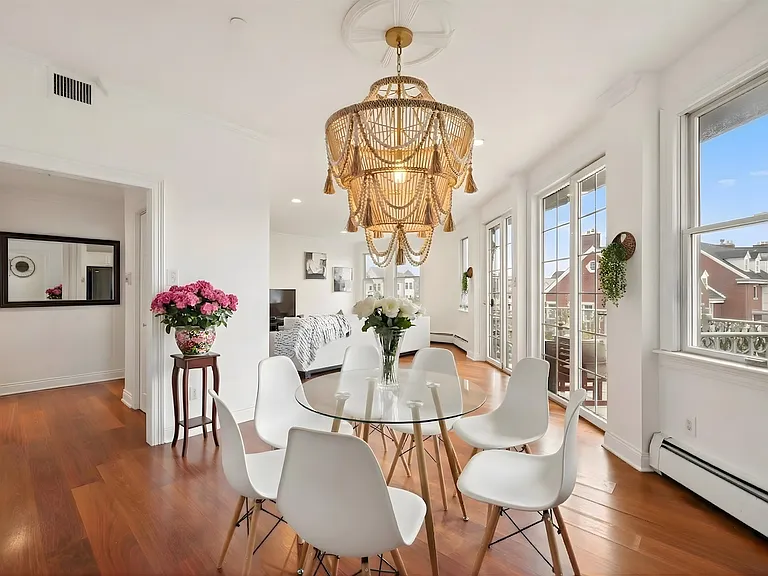 205 Shearwater Ct W #22 — Photo 4