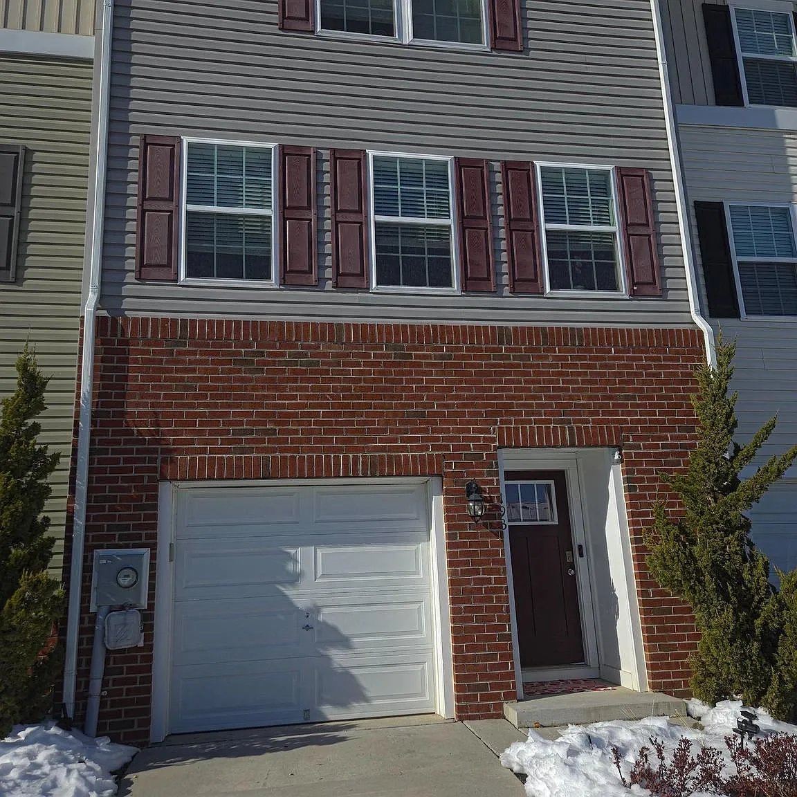 4 bed, 1880 sqft, $1,850 — Photo 1