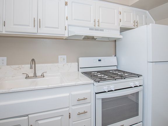 5th image of 319 Imperial Beach Blvd #309D