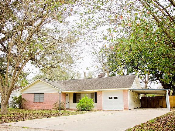 2nd image of 439 Southern Oaks Dr