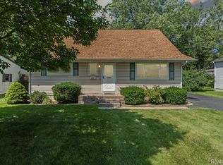11168 Fuller St, Grand Blanc, MI 48439