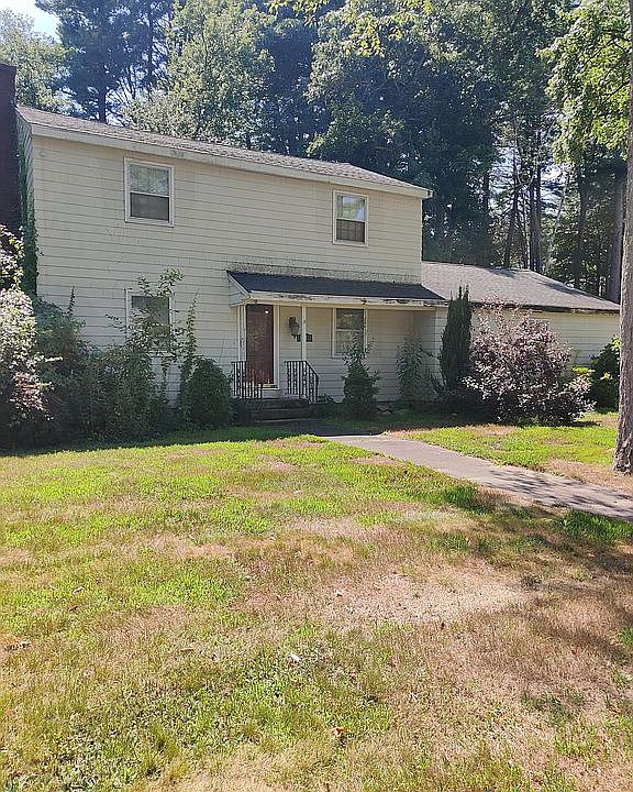 1st image of 33 Miles Standish Dr