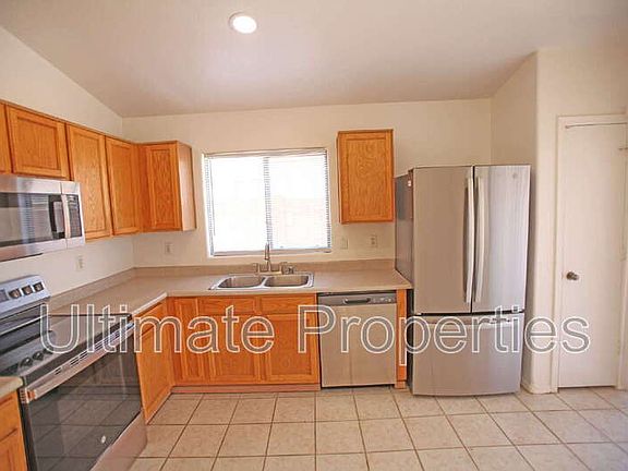 3rd image of 12710 W Willow Ave