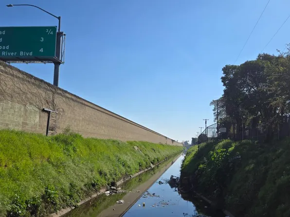 State Hwy 99, Sacramento, CA 95823