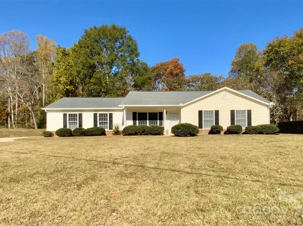 344 Aqua Dr, Forest City, NC 28043