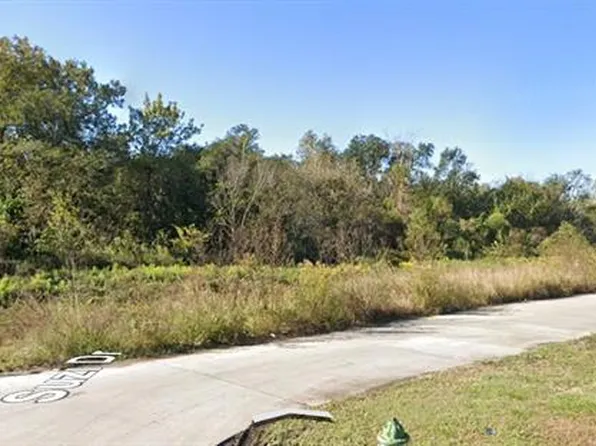 Sebastapol Ln, Saint Bernard, LA 70085
