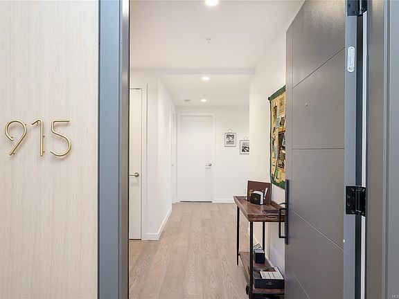 2nd image of 2000 Hannington Rd #915