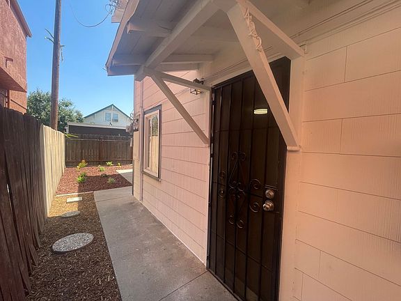 3rd image of 422 N Claudina St Back 422
