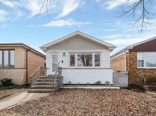 6937 W Berwyn Ave, Chicago, IL 60656