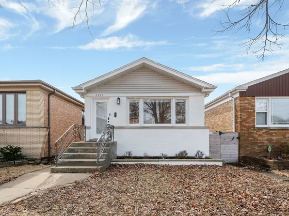 6937 W Berwyn Ave, Chicago, IL 60656