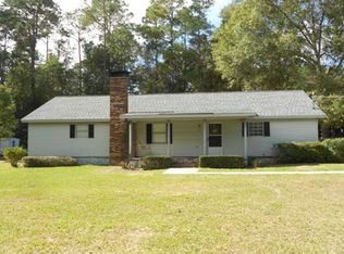 807 Hillside Dr, Douglas, GA 31533