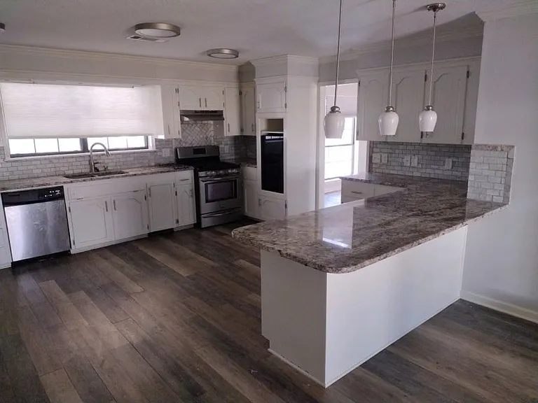122 Ron Mar Dr — Photo 3