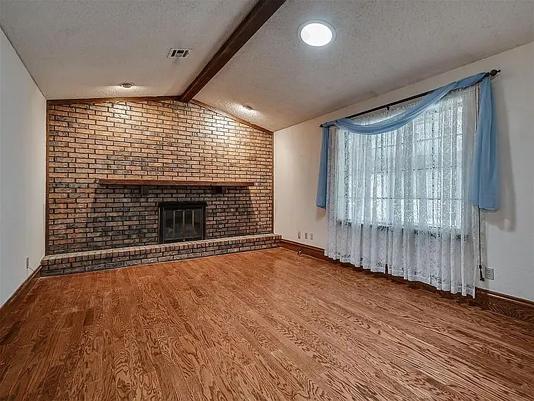 813 N Parkview Cir — Photo 16