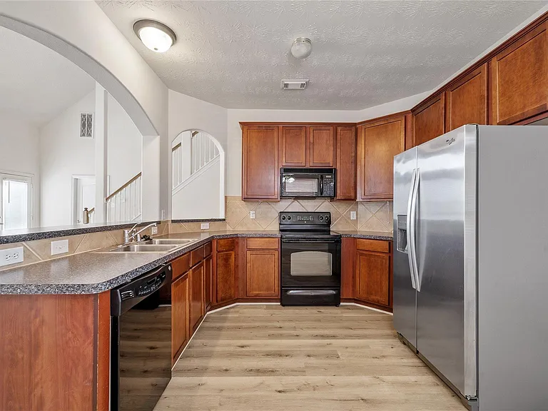 9219 E Lakeside Dr — Photo 13