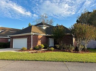 24 W Shore Dr, Hattiesburg, MS 39402