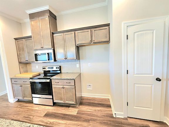 4th image of 3482 Stockport Dr