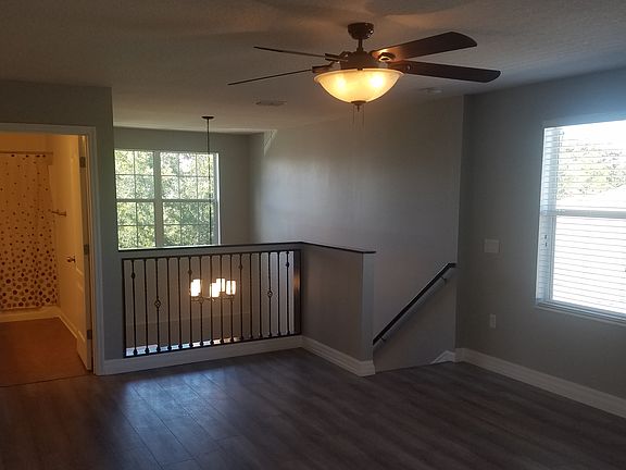 FAMILY ROOM 2ND FL