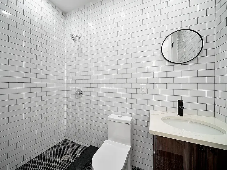 388 Cornelia St #2 — Photo 5