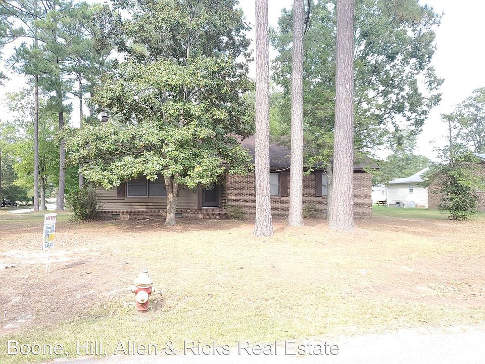 1st image of 812 Speight Dr