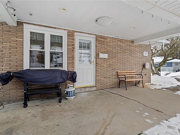 4th image of 737 Mace St