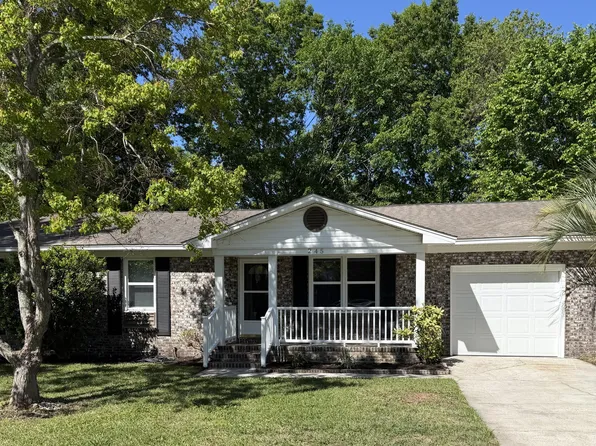 245 Mary Scott Dr, Goose Creek, SC 29445