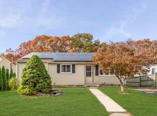 28 Gorman Cir, Waterbury, CT 06706