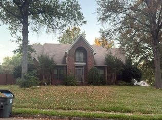 7916 Woodchase Dr, Cordova, TN 38016