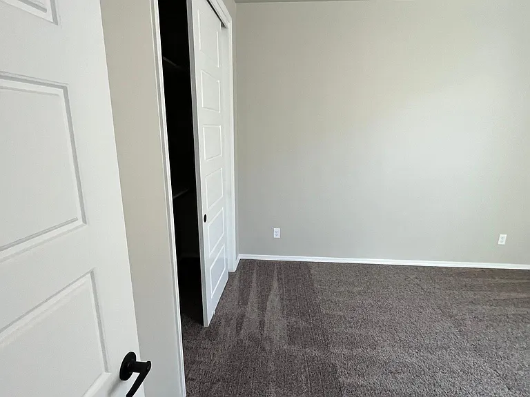 6800 Cleary Loop NE — Photo 5