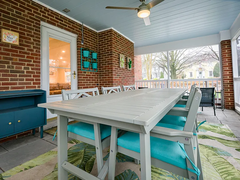 407 Russell Rd — Photo 46