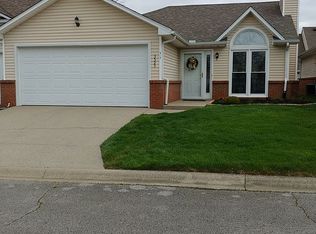 3525 Hidden Cave Cir, Lexington, KY 40513